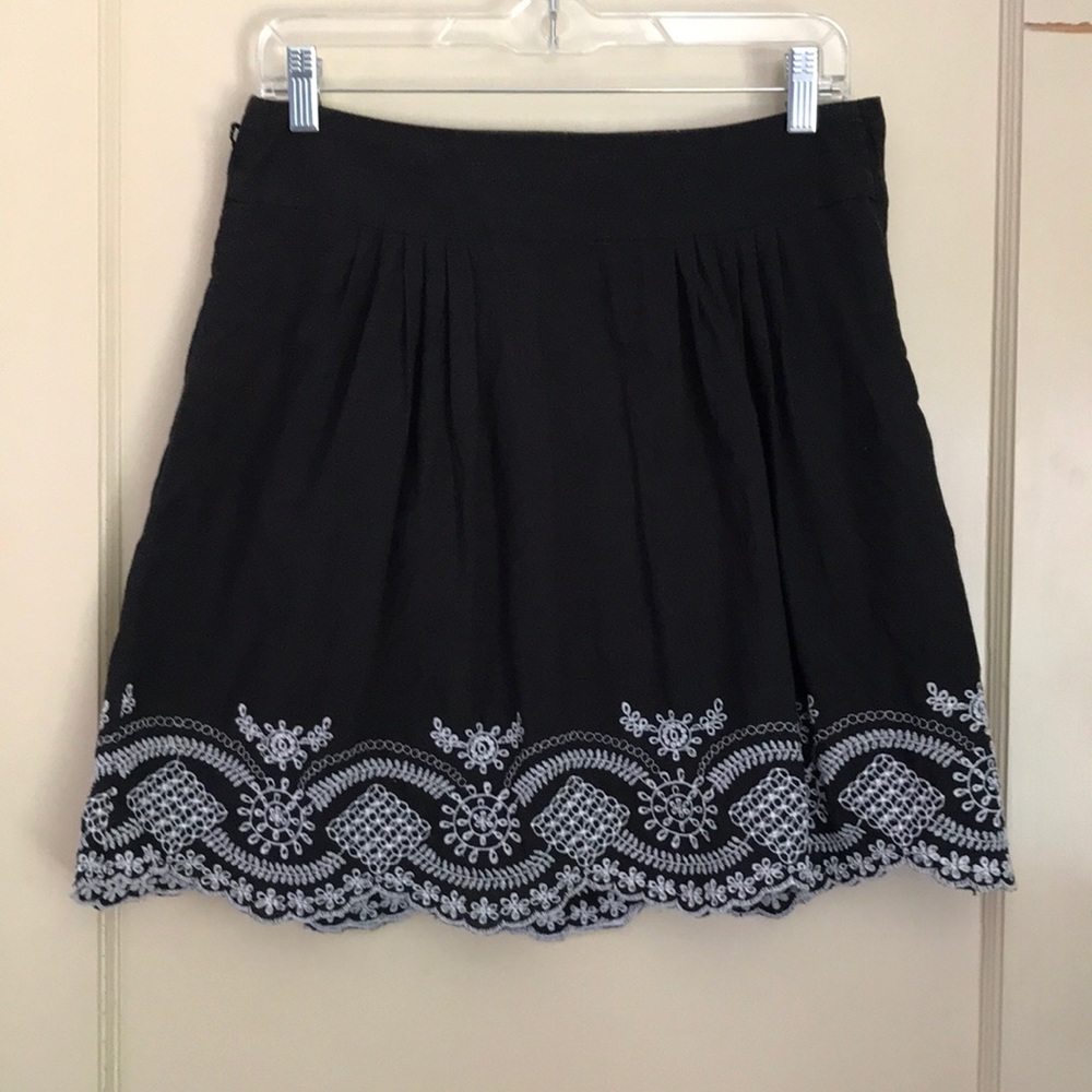 Speechless black mini skirt with white embroidery